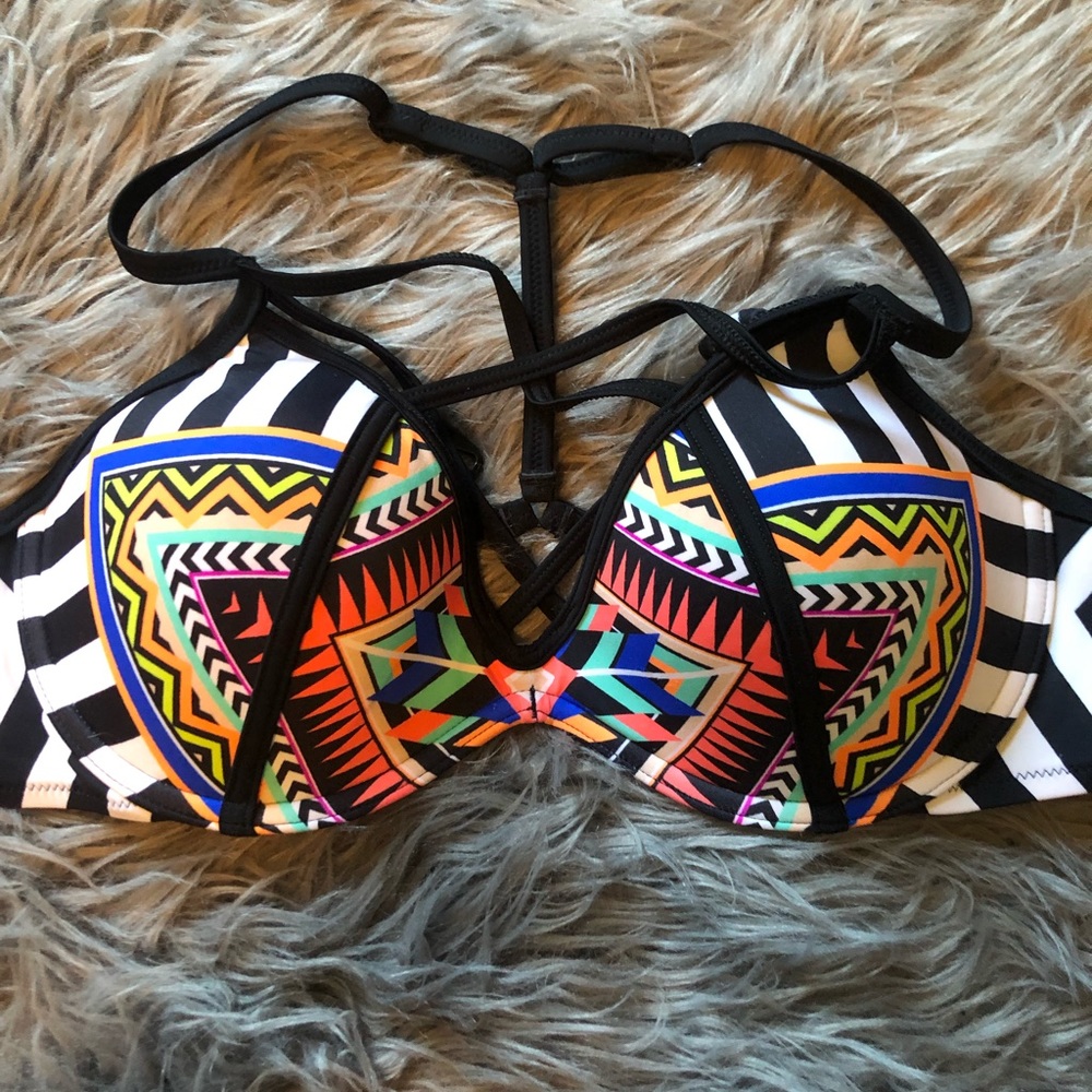VICTORIAS SECRET TRIBAL CAGE FRONT BIKINI TOP